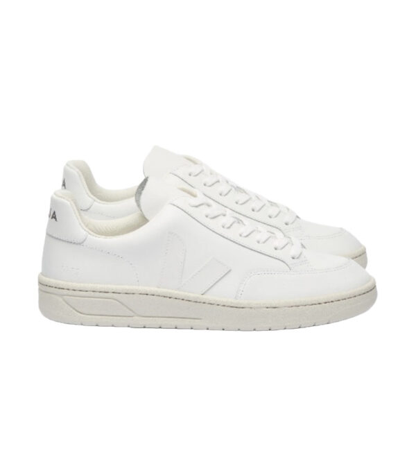 Veja V 12 Extra White
